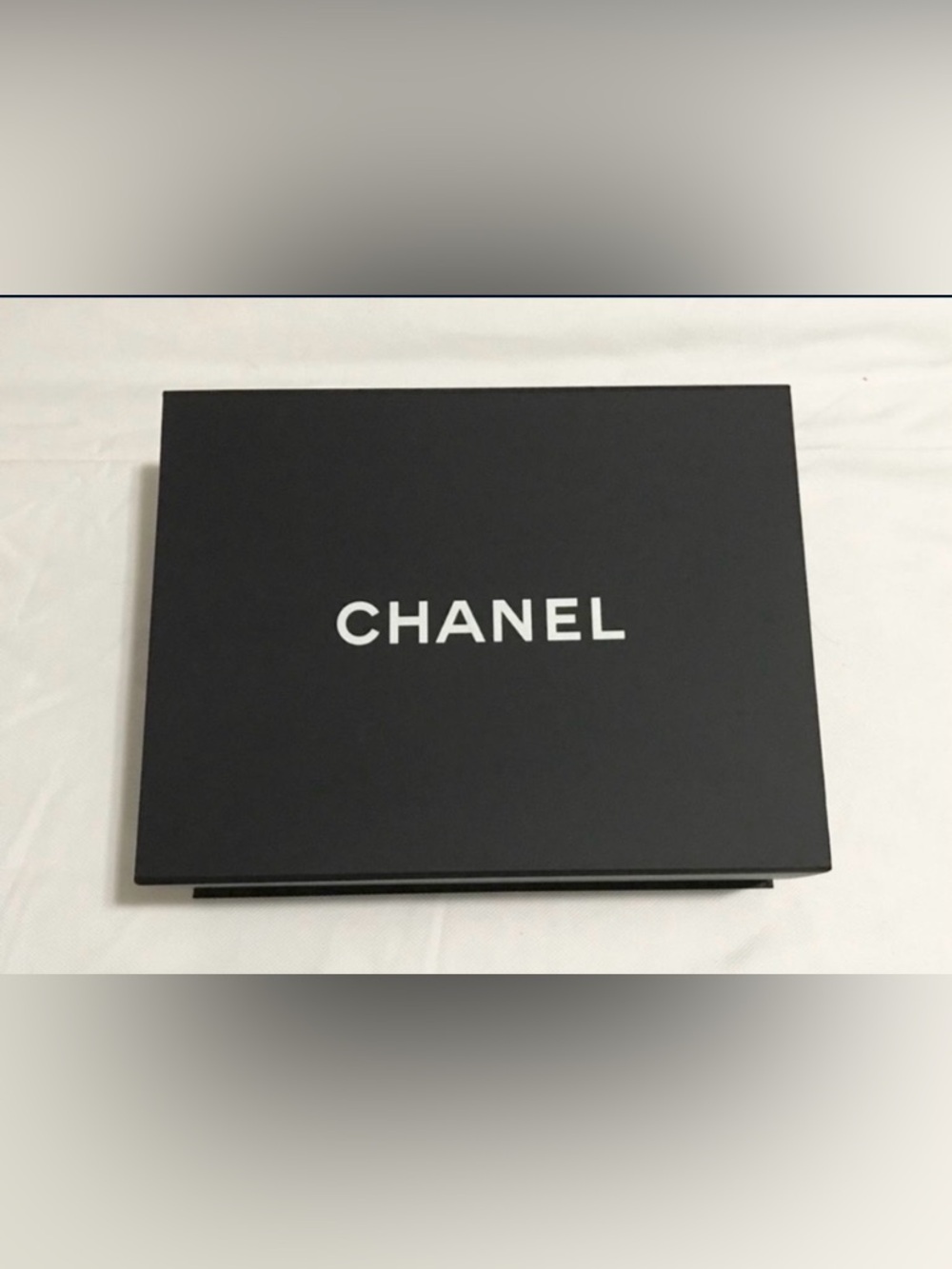 CHANEL empty box - Picture 3 of 3